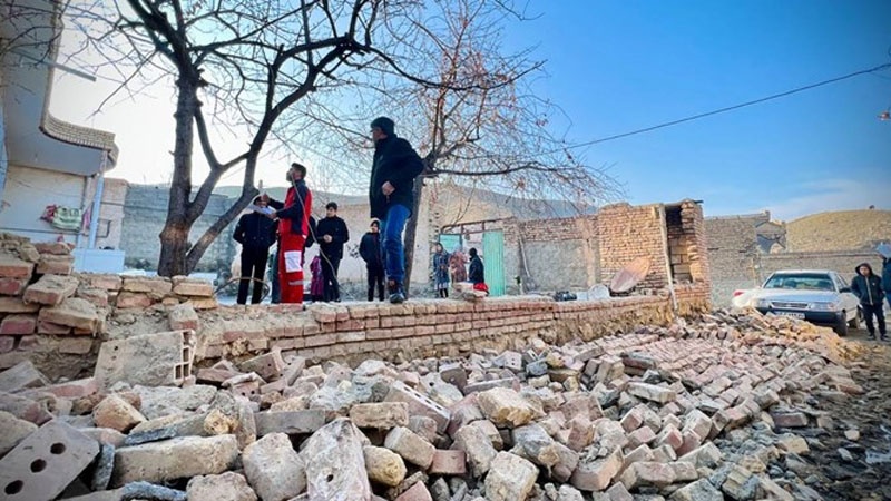Iranpress: 82 جريحا جراء زلزال متوسط هزّ مدينة خوي الإيرانية