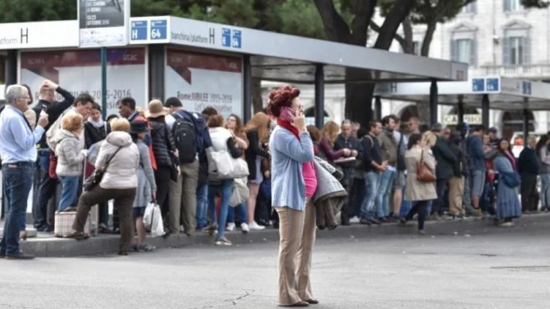 Iranpress: إضراب شامل يعم إيطاليا احتجاجًا على العنف ضد المرأة