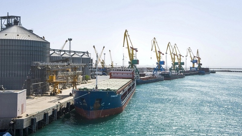 Iranpress: 20%.. نمو التجارة بين إيران وكازاخستان 
