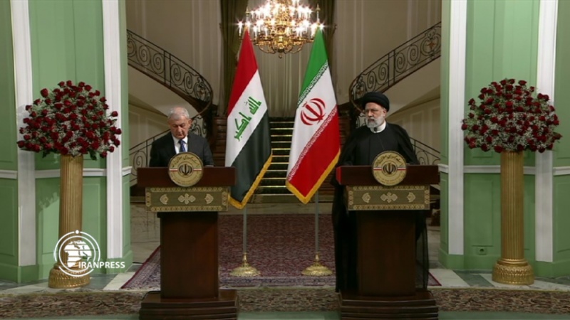 Iranpress: رئيسي: السلطات العراقية والإيرانية ترغب في توسيع العلاقات