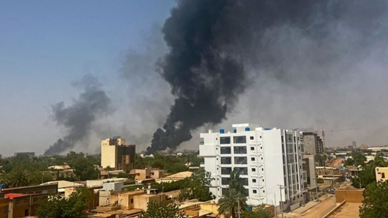 Iranpress: استمرار المعارك في السودان.. ومطالبات بوقف القتال