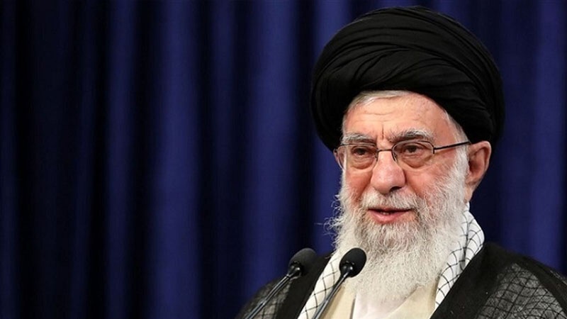 Iranpress: قائد الثورة الإسلامية يستقبل مجموعة من المسؤولين الحكوميين