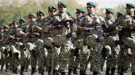 ذكرى اليوم الوطني لـ الجيش في إيران