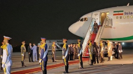  بازگشت رئیسی به تهران پس از سفر دو روزه به اندونزی
