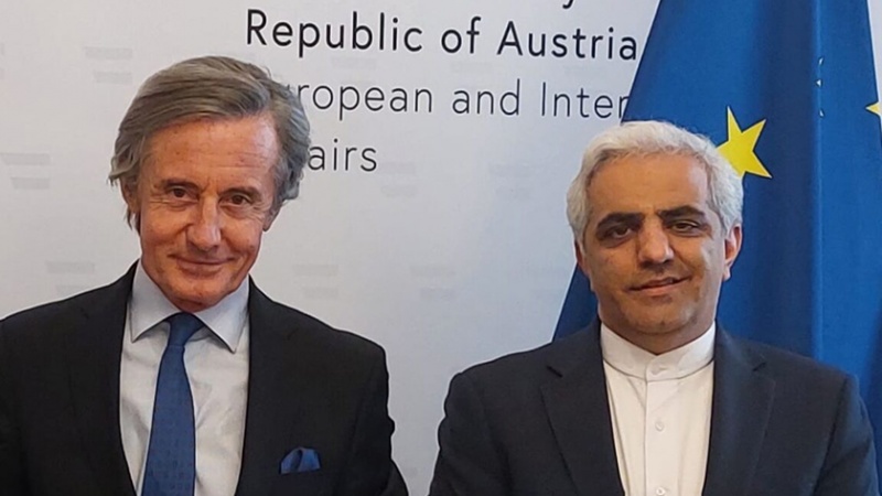 Iranpress: سفير إيران يلتقي وكيل وزارة الخارجية النمساوية