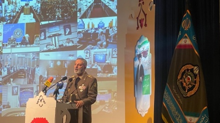 فرمانده کل ارتش جمهوری اسلامی ایران: آنچه انجام می شود، تمام قابلیت های ارتش نیست