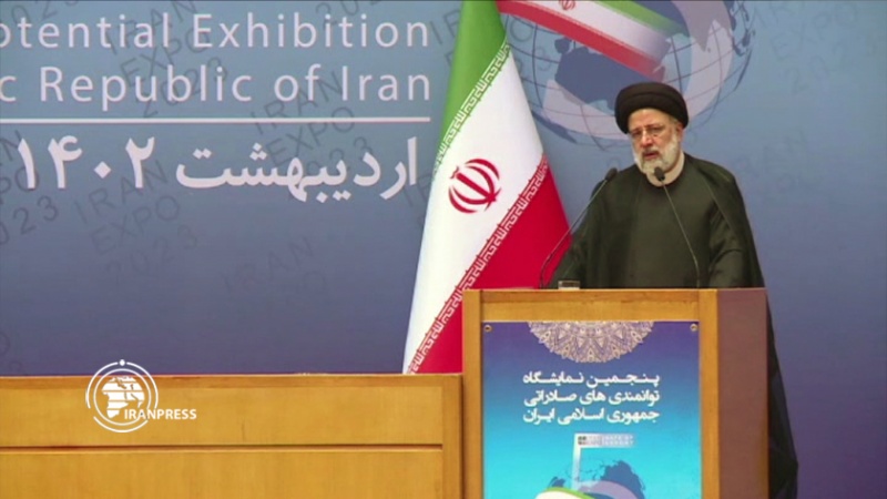 Iranpress: انطلاق مؤتمر فرص الإعمال والاستثمار في طهران برعاية رئيس الجمهورية 
