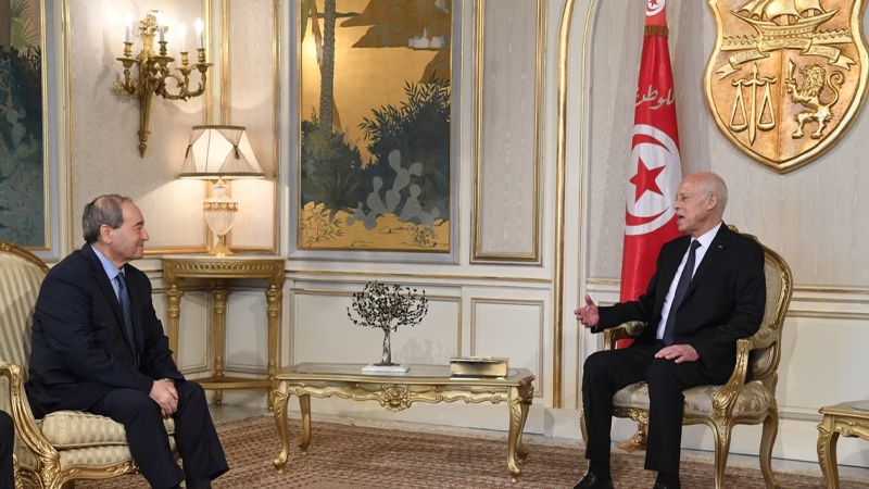 Iranpress: تونس وسوريا تسعيان لإعادة العلاقات الدبلوماسية