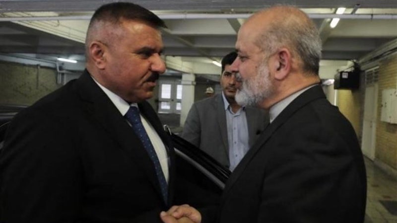 Iranpress: وزير الداخلية العراقي يصل طهران
