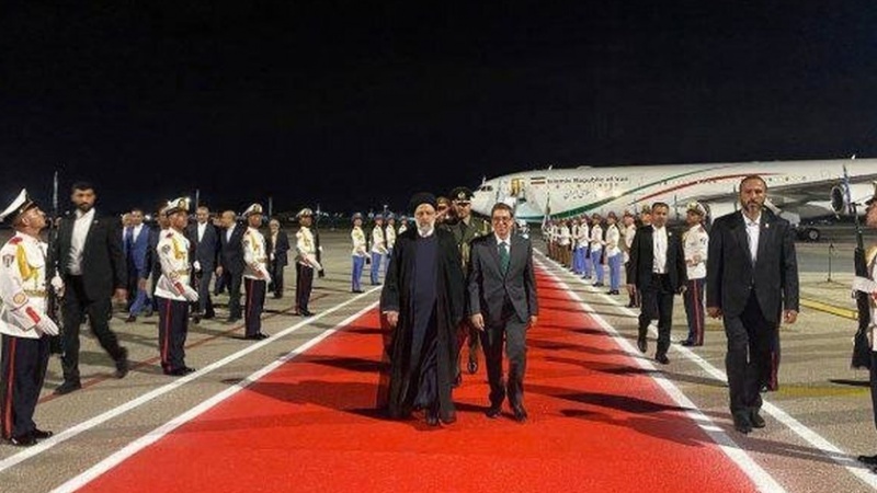 Iranpress: الرئيس الإيراني يصل إلى هافانا