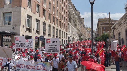 احتجاجات ايطاليين على الوضع الاقتصادي السيء