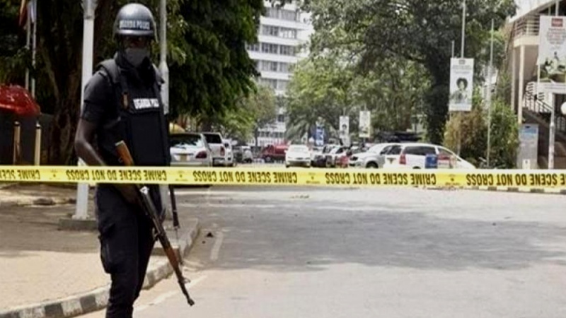 Iranpress: ارتفاع حصيلة ضحايا الهجوم الإرهابي على مدرسة بأوغندا إلى41 قتيلاً