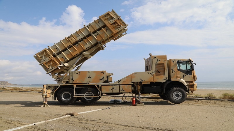Iranpress: الجيش: النسخة الثانية من نظام ’باوَر 373‘ للدفاع الجوي قيد التصنيع
