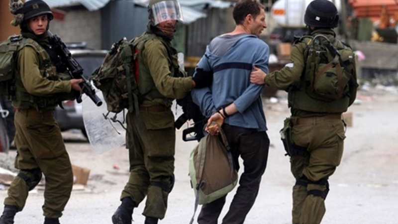 Iranpress: الاحتلال يشن حملة اعتقالات في الضفة الغربية