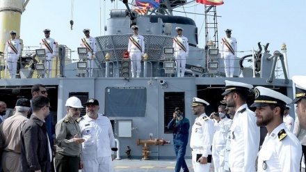 وزير الدفاع الإيراني: البحر خط الدفاع الأول في مواجهة الأعداء