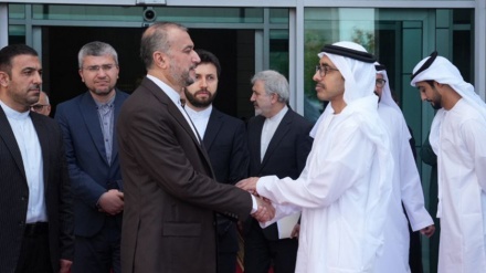 وزير الخارجية: لا تعرف الجمهورية الإسلامية حدودًا لتوسيع العلاقات مع الإمارات