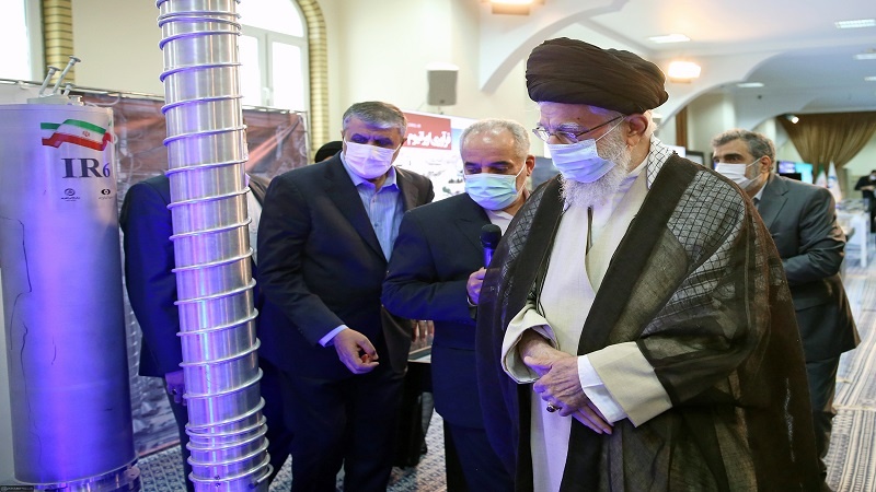 Iranpress: كمالوندي: الإنجازات النووية تغير حياة الإيرانيين