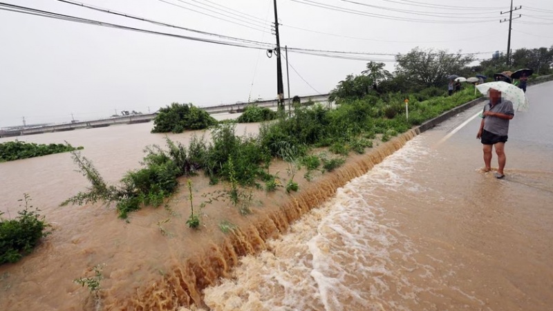 Iranpress: ارتفاع ضحايا فيضانات كوريا الجنوبية إلى 21 وفاة 