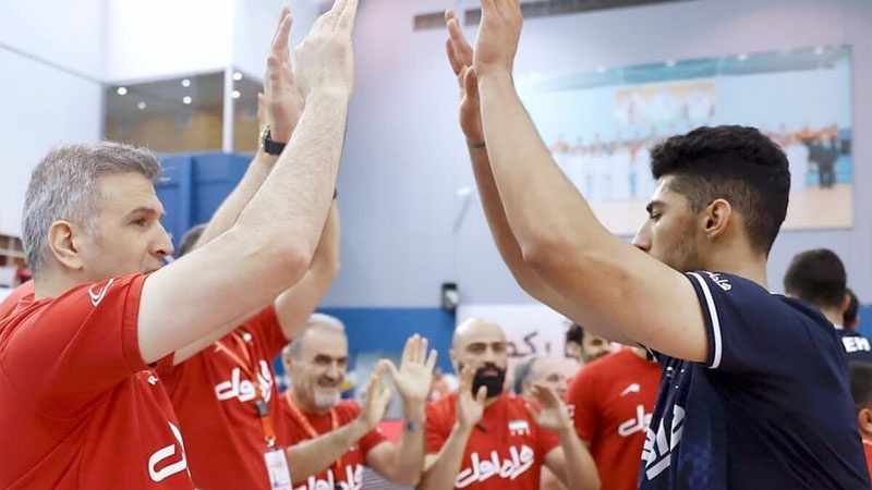 Iranpress: بطولة العالم للكرة الطائرة للشباب.. صعود إيران إلى النهائيات