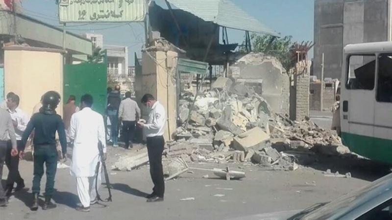 Iranpress: هجوم إرهابي على مخفر للشرطة بمدينة زاهدان الإيرانية