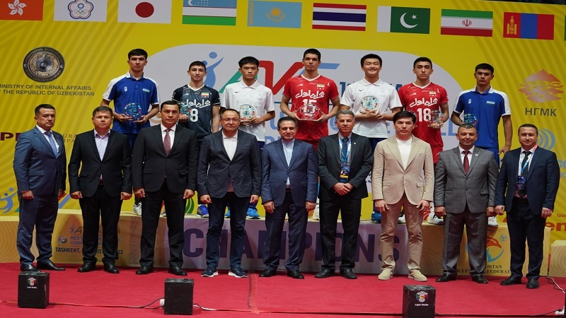 Iranpress: المنتخب الإيراني للكرة الطائرة بطلًا في بطولة آسيا للناشئين تحت 16 عامًا