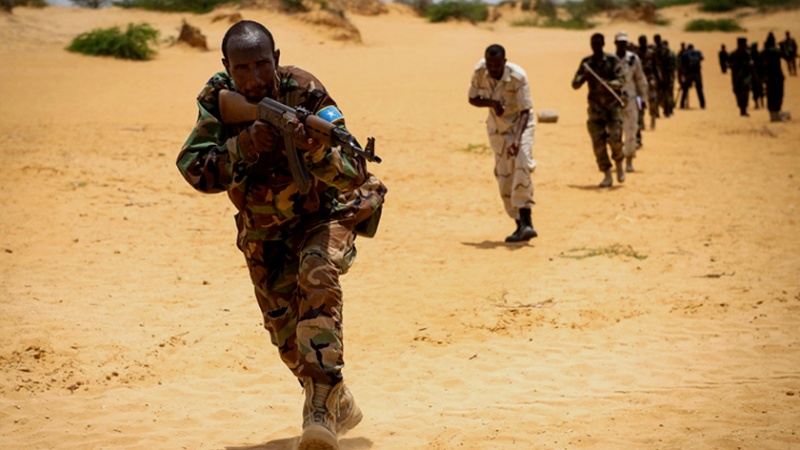Iranpress: الصومال: مقتل 18 إرهابيا بينهم قياديون في عملية للجيش وسط البلاد