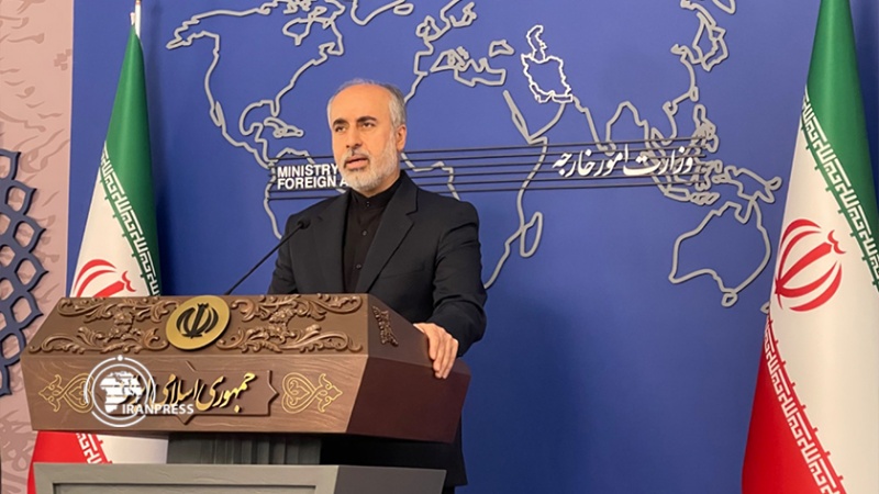 Iranpress: كنعاني يؤكد على تسريع العلاقات التجارية والاقتصادية بين إيران وسوريا