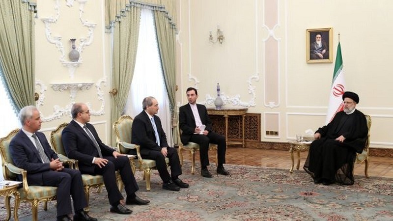 Iranpress: رئيسي: انتصار المقاومة رسالة لقائي مع رئيس سوريا