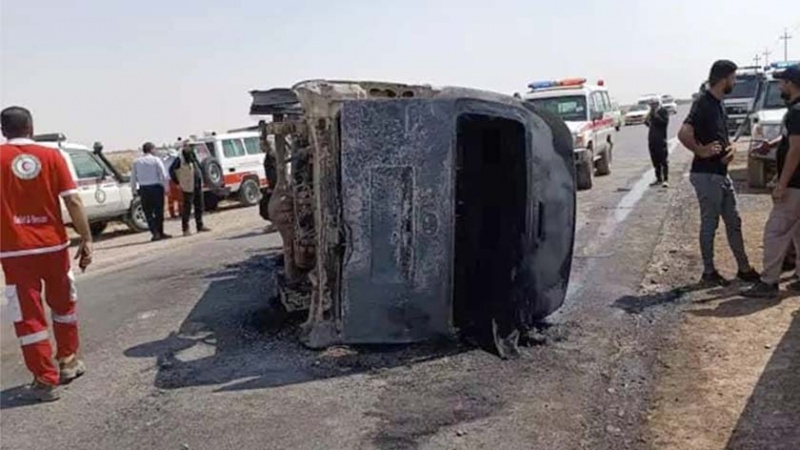 Iranpress: مصرع 7 زوار إيرانيين وجرح 4 آخرين في مدينة بدرة العراقية