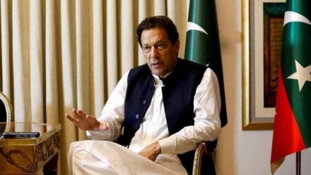 باكستان .. منع عمران خان من ممارسة السياسة 5 سنوات