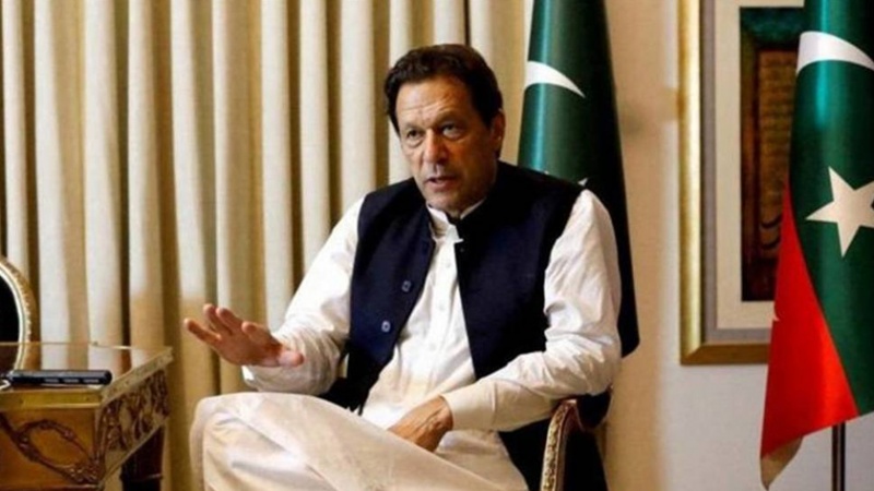 Iranpress: باكستان .. منع عمران خان من ممارسة السياسة 5 سنوات