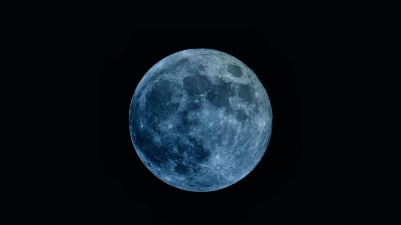 Iranpress: القمر في ألمع حالته في هذه الليلة 