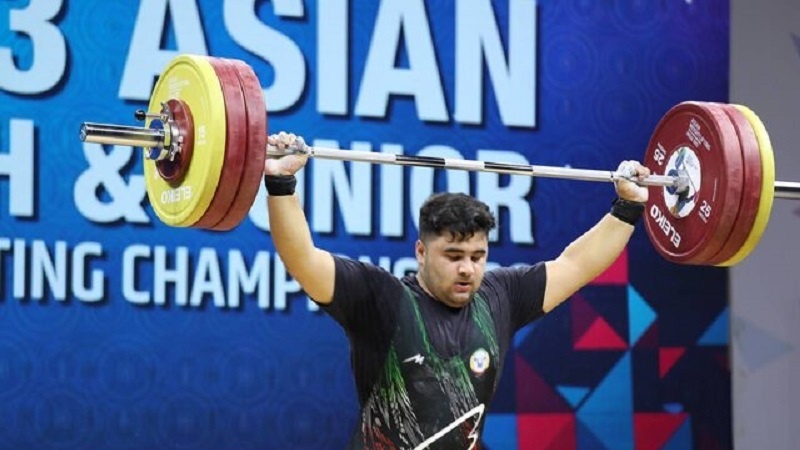 Iranpress: إيران تتوج بالبطولة الآسيوية لرفع الأثقال للناشئين