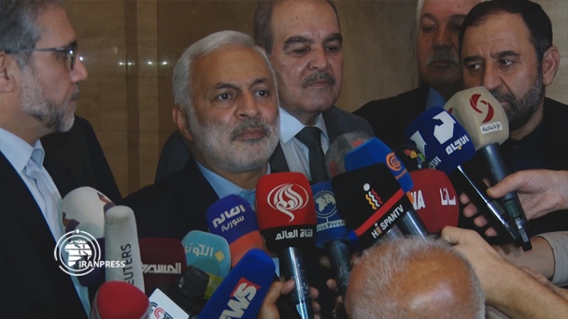 Iranpress: جلال زادة : إيران ستدعم سوريا في الحرب الاقتصادية المفروضة