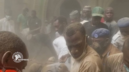 10 قتلى و40 إصابة في انهيار مسجد في نيجيريا + فيديو