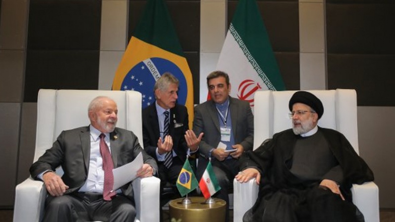 Iranpress: رئيسا إيران والبرازيل يؤكدان على توسيع التعاون الثنائي 