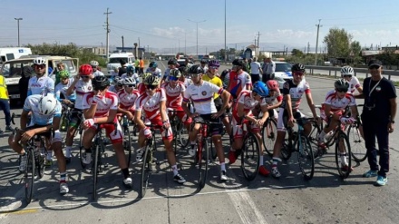 فريق الدراجات الإيراني يحصد ذهبية في مسابقات أرمينيا الدولية
