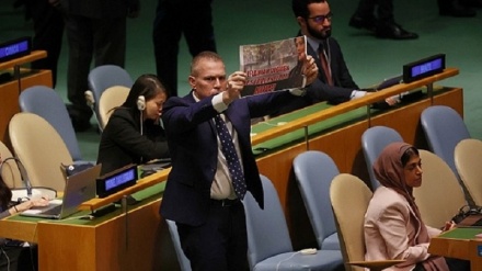 إخراج إردان من قاعة الأمم المتحدة بعد احتجاجه ضد كلمة الرئيس الإيراني