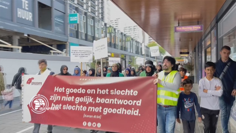 Iranpress: الأربعين الحسيني في هولندا.. نحن جميعًا نشارك