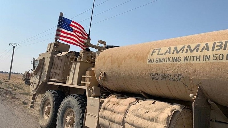 Iranpress: وسائل الإعلام السورية: الجيش الأمريكي يواصل سرقة النفط السوري 