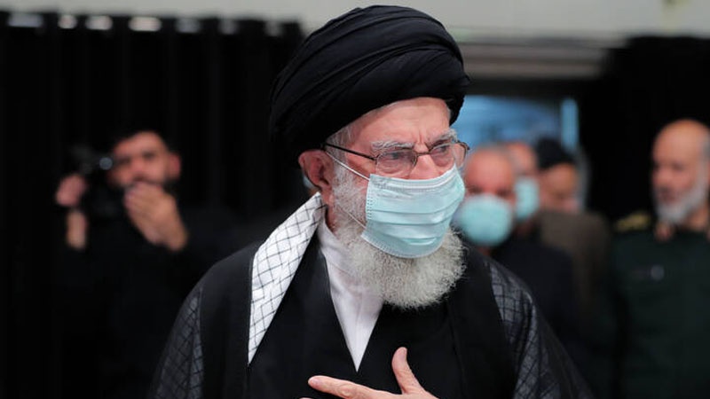 Iranpress: إحياء مراسم أربعينية الإمام الحسين (ع) بحضور قائد الثورة الإسلامية