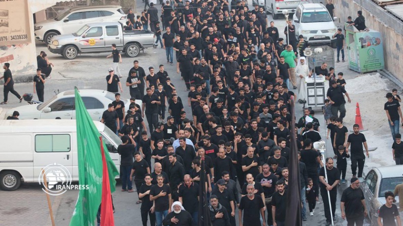Iranpress: تنظيم مسيرات الأربعين الحسيني في البحرين 