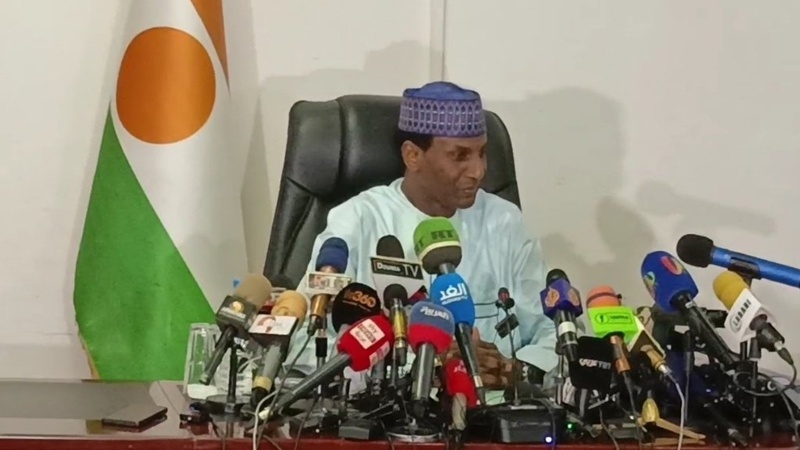Iranpress: رئيس وزراء النيجر: لا مكان للسفير الفرنسي داخل بلادنا