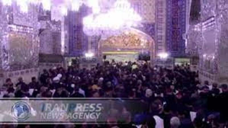 Iranpress: شاهد .. مراسم ذكرى استشهاد الامام الرضا (ع) في مشهد المقدسة 