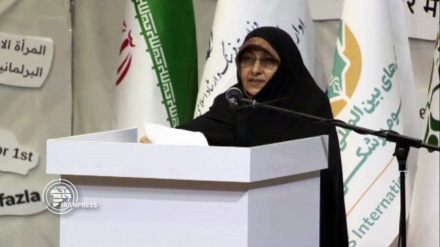 نائبة رئيس الجمهورية : المرأة الإيرانية قدمت نموذجا جديدا للعالم