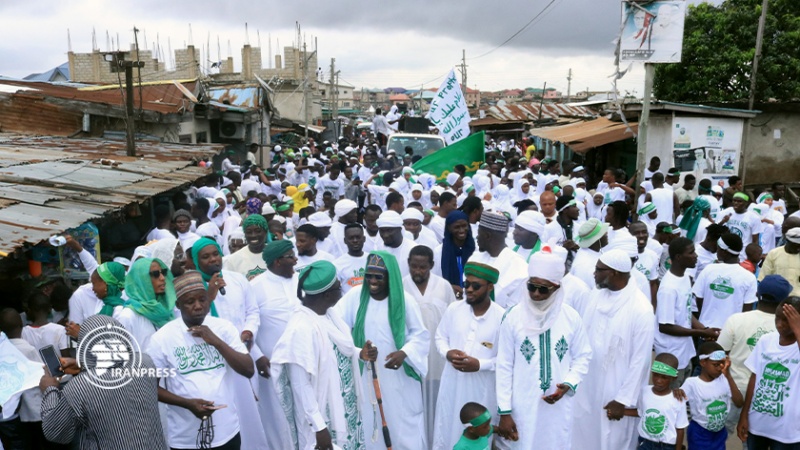 Iranpress: مسيرة ذكرى المولد النبوي الشريف ﷺ في عاصمة غانا