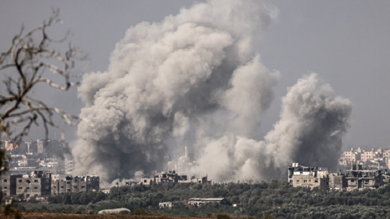 Iranpress: غارة للاحتلال على سوق مخيم النصيرات في قطاع غزة