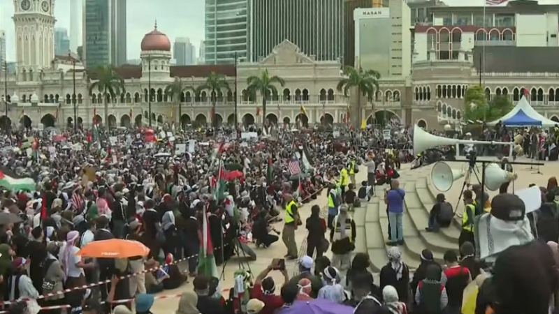 Iranpress: مظاهرات حاشدة في ماليزيا تنديدا بالمجازر الإسرائيلية في غزة + فيديو