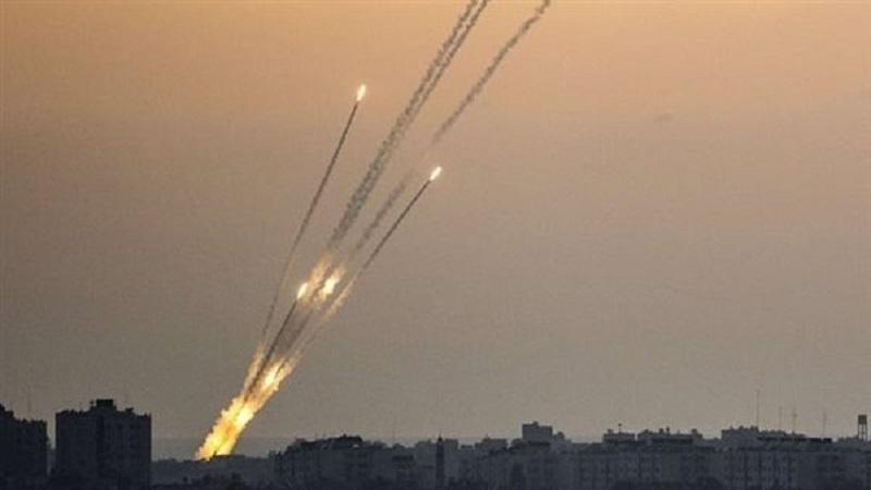 Iranpress: "سرايا القدس": نوجّه ضربات صاروخية مكثفة تجاه تل أبيب وأسدود وعسقلان ومستوطنات غلاف غزة