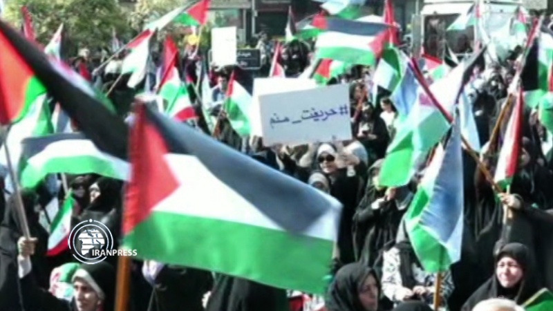 Iranpress: تجمع للأمهات والأطفال الإيرانيين في طهران دعما لأطفال غزة + فيديو